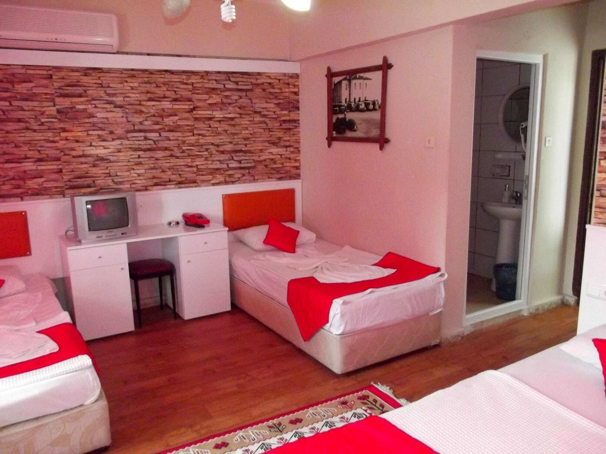 Belgin Otel Erdek Exterior photo